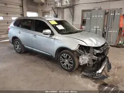 JA4AZ3A33HZ020667 2017 MITSUBISHI OUTLANDER