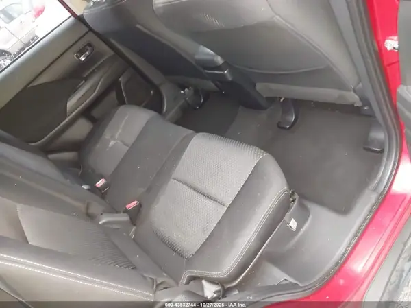 JA4AZ3A33HZ020703 2017 MITSUBISHI OUTLANDER - Image 8