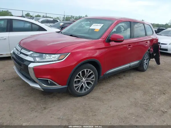 JA4AZ3A33HZ038618 2017 MITSUBISHI OUTLANDER - Image 2