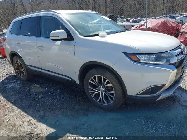 JA4AZ3A33HZ038747 2017 MITSUBISHI OUTLANDER - Image 1