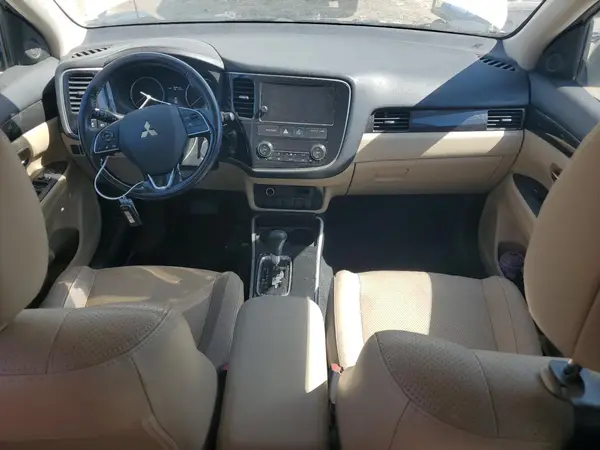 JA4AZ3A33HZ051790 2017 MITSUBISHI OUTLANDER - Image 8