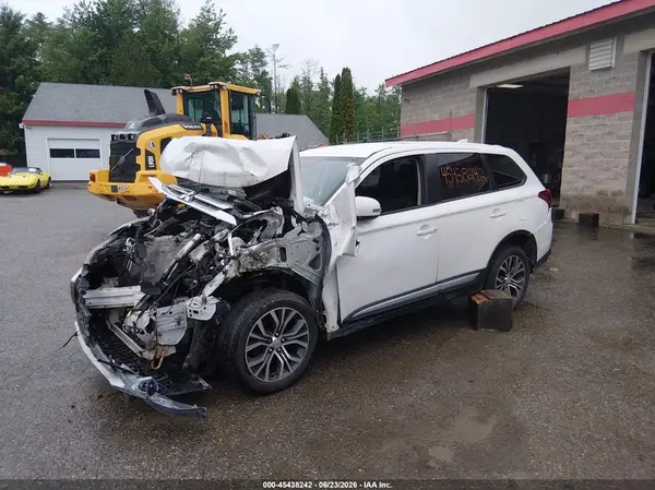 JA4AZ3A33HZ058917 2017 MITSUBISHI OUTLANDER - Image 2