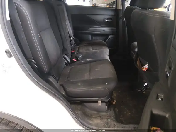 JA4AZ3A33HZ058917 2017 MITSUBISHI OUTLANDER - Image 8