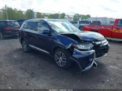 JA4AZ3A33JJ000567 2018 MITSUBISHI OUTLANDER