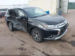 JA4AZ3A33JJ004666 2018 MITSUBISHI OUTLANDER