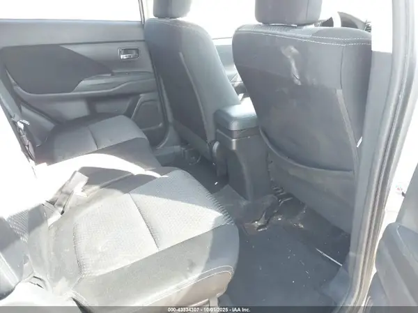 JA4AZ3A33JJ005316 2018 MITSUBISHI OUTLANDER - Image 8
