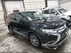 JA4AZ3A33JJ006143 2018 MITSUBISHI OUTLANDER