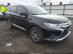 JA4AZ3A33JZ007231 2018 MITSUBISHI OUTLANDER