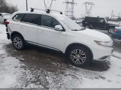 JA4AZ3A33JZ016205 2018 MITSUBISHI OUTLANDER
