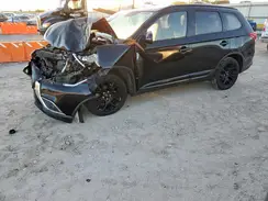 JA4AZ3A33JZ020237 2018 MITSUBISHI OUTLANDER