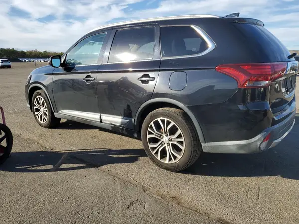 JA4AZ3A33JZ020383 2018 MITSUBISHI OUTLANDER - Image 2