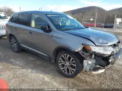 JA4AZ3A33JZ022117 2018 MITSUBISHI OUTLANDER