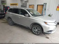 JA4AZ3A33JZ058275 2018 MITSUBISHI OUTLANDER
