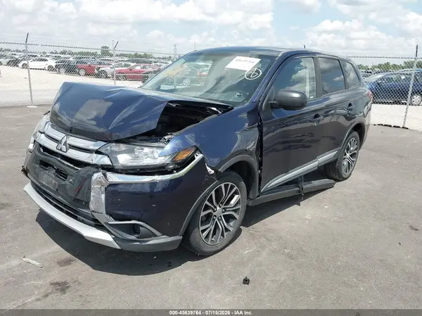 JA4AZ3A33JZ058633 2018 MITSUBISHI OUTLANDER - Image 2