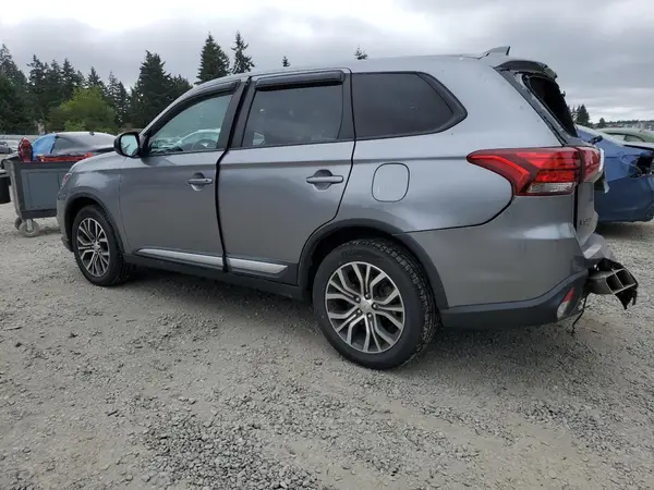 JA4AZ3A33JZ059636 2018 MITSUBISHI OUTLANDER - Image 2