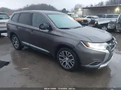 JA4AZ3A33JZ070992 2018 MITSUBISHI OUTLANDER