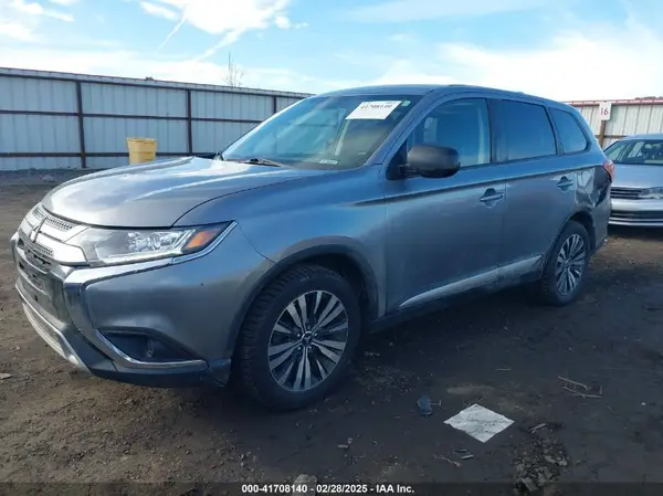 JA4AZ3A33KZ003536 2019 MITSUBISHI OUTLANDER - Image 2