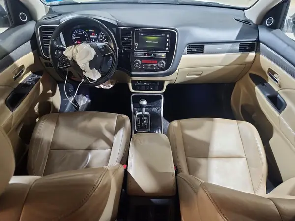 JA4AZ3A33KZ005822 2019 MITSUBISHI OUTLANDER - Image 8