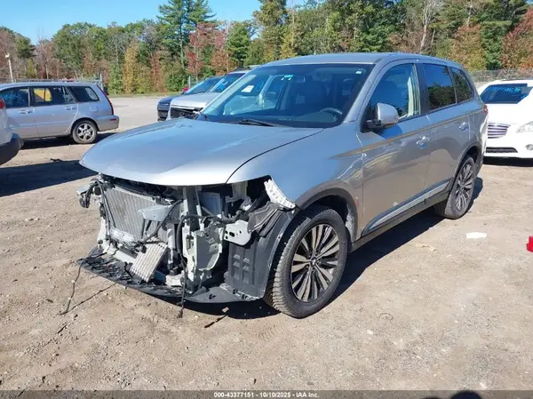 JA4AZ3A33KZ011099 2019 MITSUBISHI OUTLANDER - Image 2