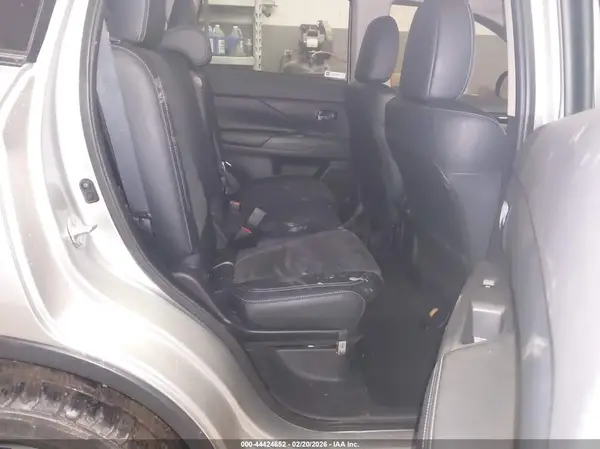 JA4AZ3A33KZ013175 2019 MITSUBISHI OUTLANDER - Image 8