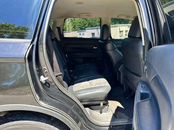 JA4AZ3A33KZ018344 2019 MITSUBISHI OUTLANDER - Image 8
