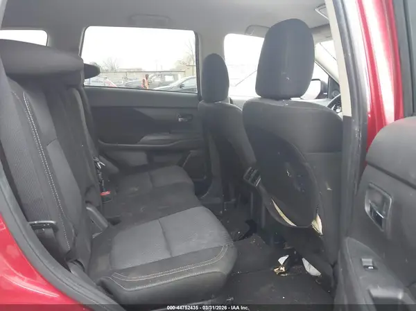 JA4AZ3A33KZ018408 2019 MITSUBISHI OUTLANDER - Image 8