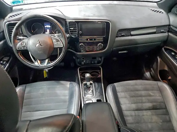 JA4AZ3A33KZ025598 2019 MITSUBISHI OUTLANDER - Image 8