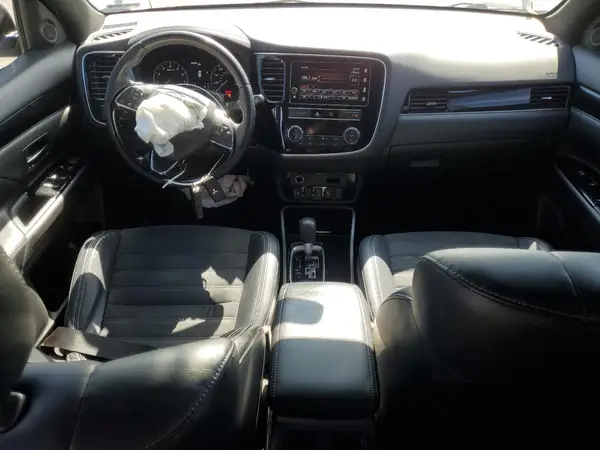 JA4AZ3A33KZ029280 2019 MITSUBISHI OUTLANDER - Image 8