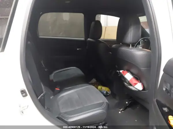 JA4AZ3A33KZ032020 2019 MITSUBISHI OUTLANDER - Image 8