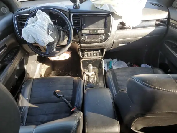 JA4AZ3A33KZ032566 2019 MITSUBISHI OUTLANDER - Image 8
