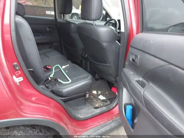 JA4AZ3A33KZ032924 2019 MITSUBISHI OUTLANDER - Image 8