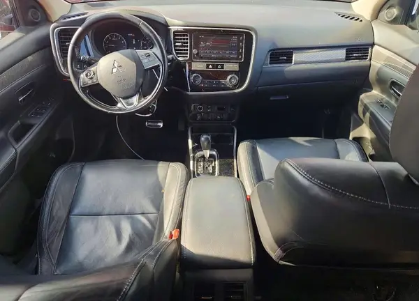 JA4AZ3A33KZ037976 2019 MITSUBISHI OUTLANDER - Image 8