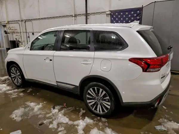 JA4AZ3A33KZ038349 2019 MITSUBISHI OUTLANDER - Image 2