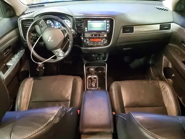 JA4AZ3A33KZ039839 2019 MITSUBISHI OUTLANDER - Image 8
