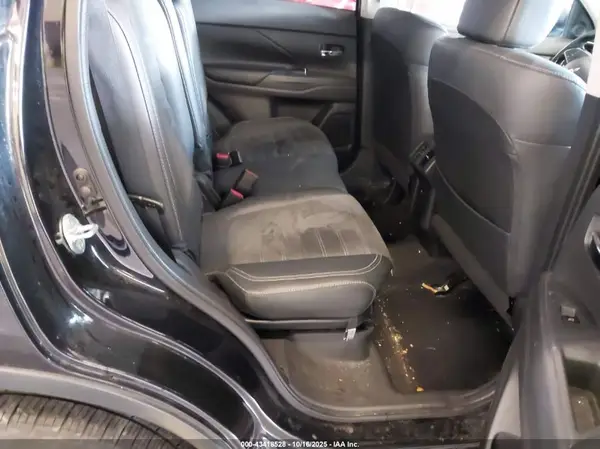 JA4AZ3A33KZ049156 2019 MITSUBISHI OUTLANDER - Image 8
