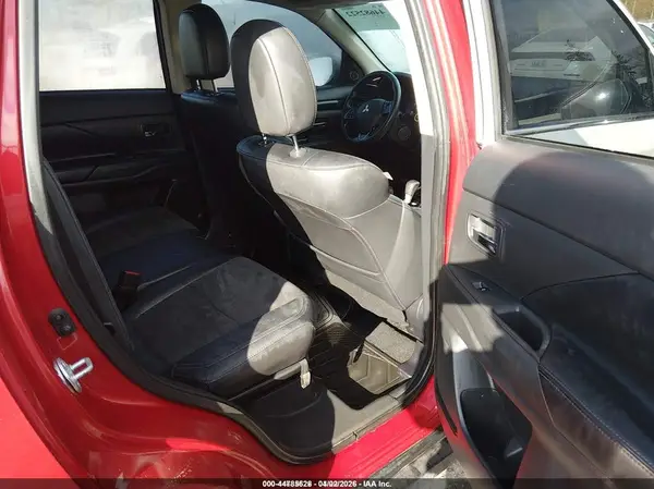 JA4AZ3A33KZ050596 2019 MITSUBISHI OUTLANDER - Image 8