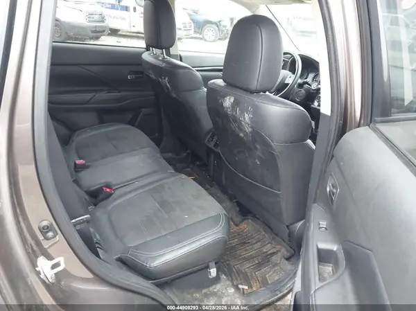 JA4AZ3A33KZ054700 2019 MITSUBISHI OUTLANDER - Image 8