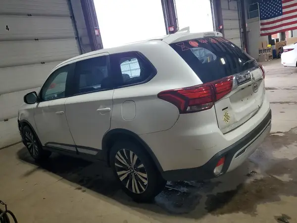 JA4AZ3A33KZ055751 2019 MITSUBISHI OUTLANDER - Image 2