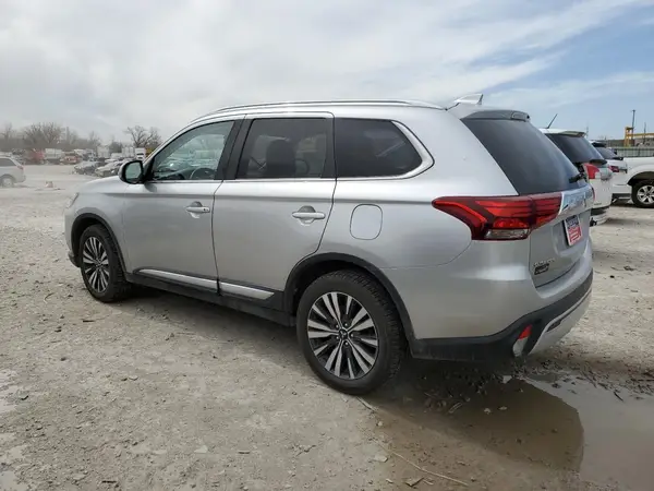 JA4AZ3A33LJ001205 2020 MITSUBISHI OUTLANDER - Image 2