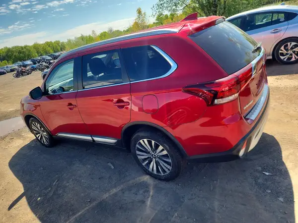JA4AZ3A33LZ003571 2020 MITSUBISHI OUTLANDER - Image 2