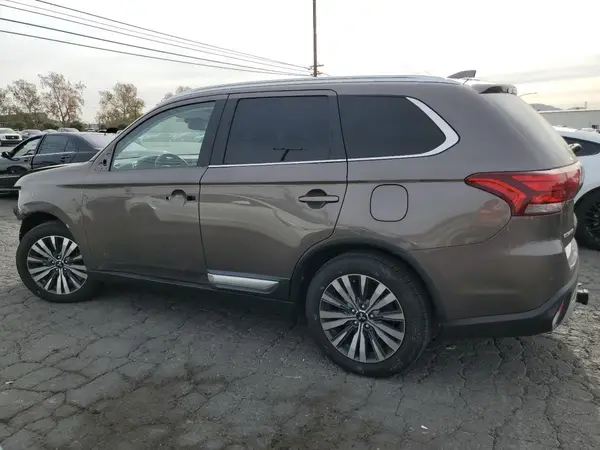 JA4AZ3A33LZ004283 2020 MITSUBISHI OUTLANDER - Image 2