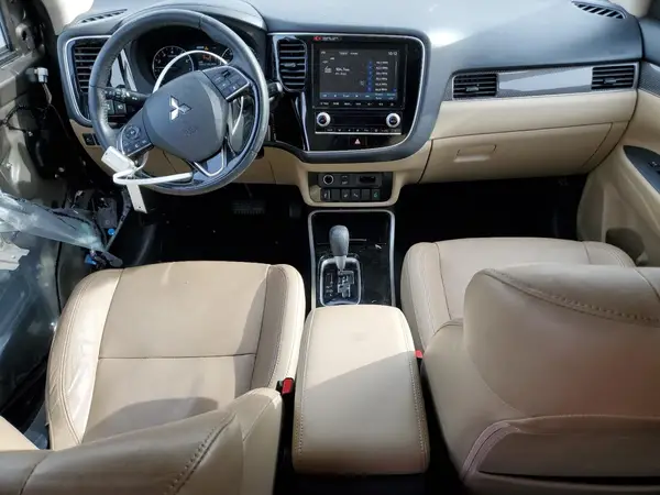 JA4AZ3A33LZ004283 2020 MITSUBISHI OUTLANDER - Image 8