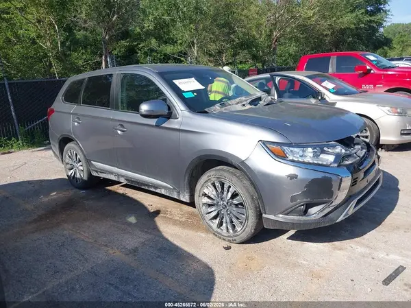 JA4AZ3A33LZ005336 2020 MITSUBISHI OUTLANDER - Image 1