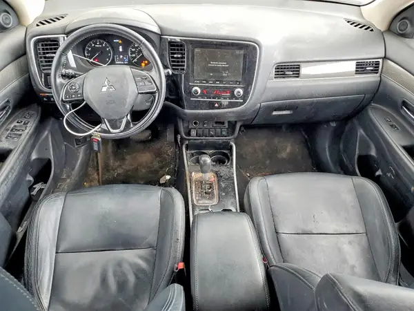 JA4AZ3A33LZ017650 2020 MITSUBISHI OUTLANDER - Image 8