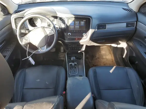 JA4AZ3A33LZ018765 2020 MITSUBISHI OUTLANDER - Image 8