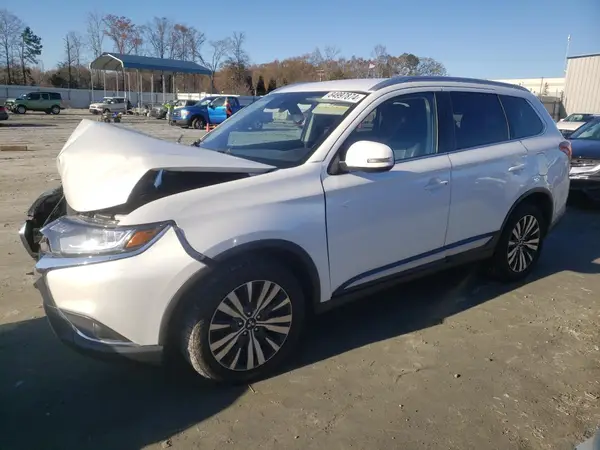 JA4AZ3A33LZ021035 2020 MITSUBISHI OUTLANDER - Image 1