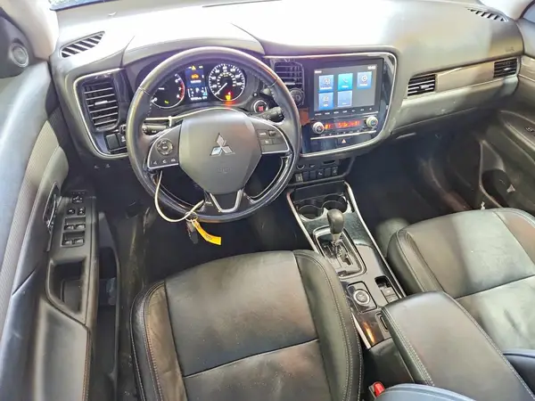 JA4AZ3A33LZ021388 2020 MITSUBISHI OUTLANDER - Image 8