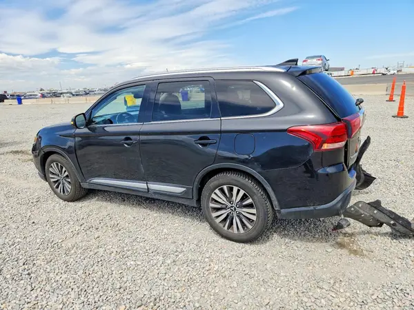 JA4AZ3A33LZ024369 2020 MITSUBISHI OUTLANDER - Image 2