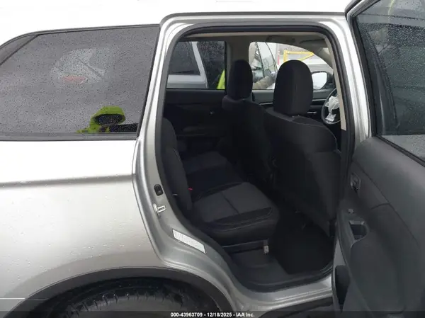 JA4AZ3A33LZ026686 2020 MITSUBISHI OUTLANDER - Image 8