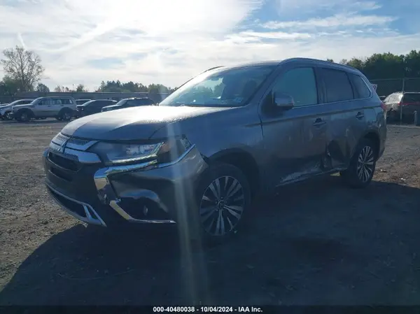 JA4AZ3A33LZ027059 2020 MITSUBISHI OUTLANDER - Image 2